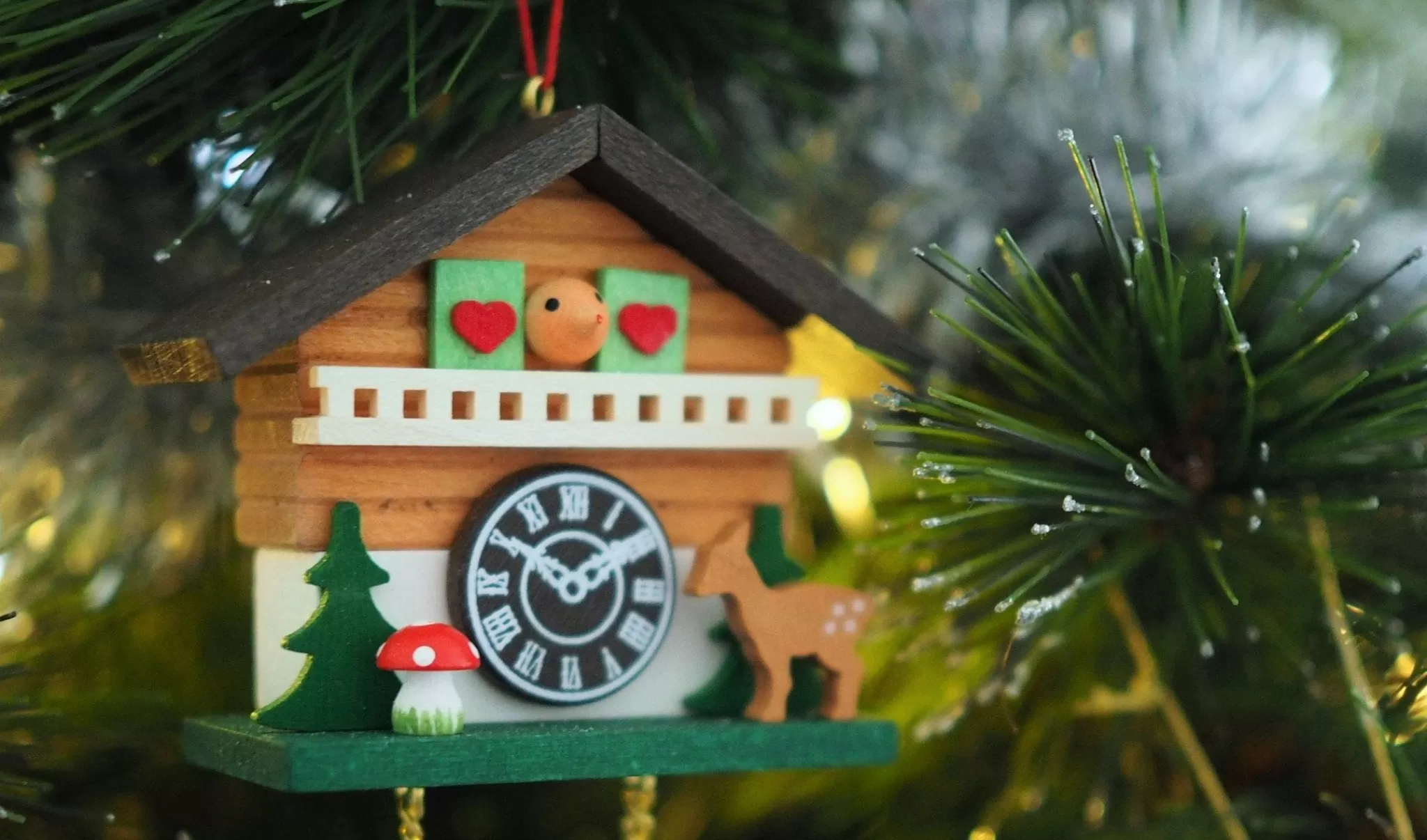 Christian Ulbricht Cuckoo Clock - Forest Cabin With Baby Deer - Christmas Tree Decoration
